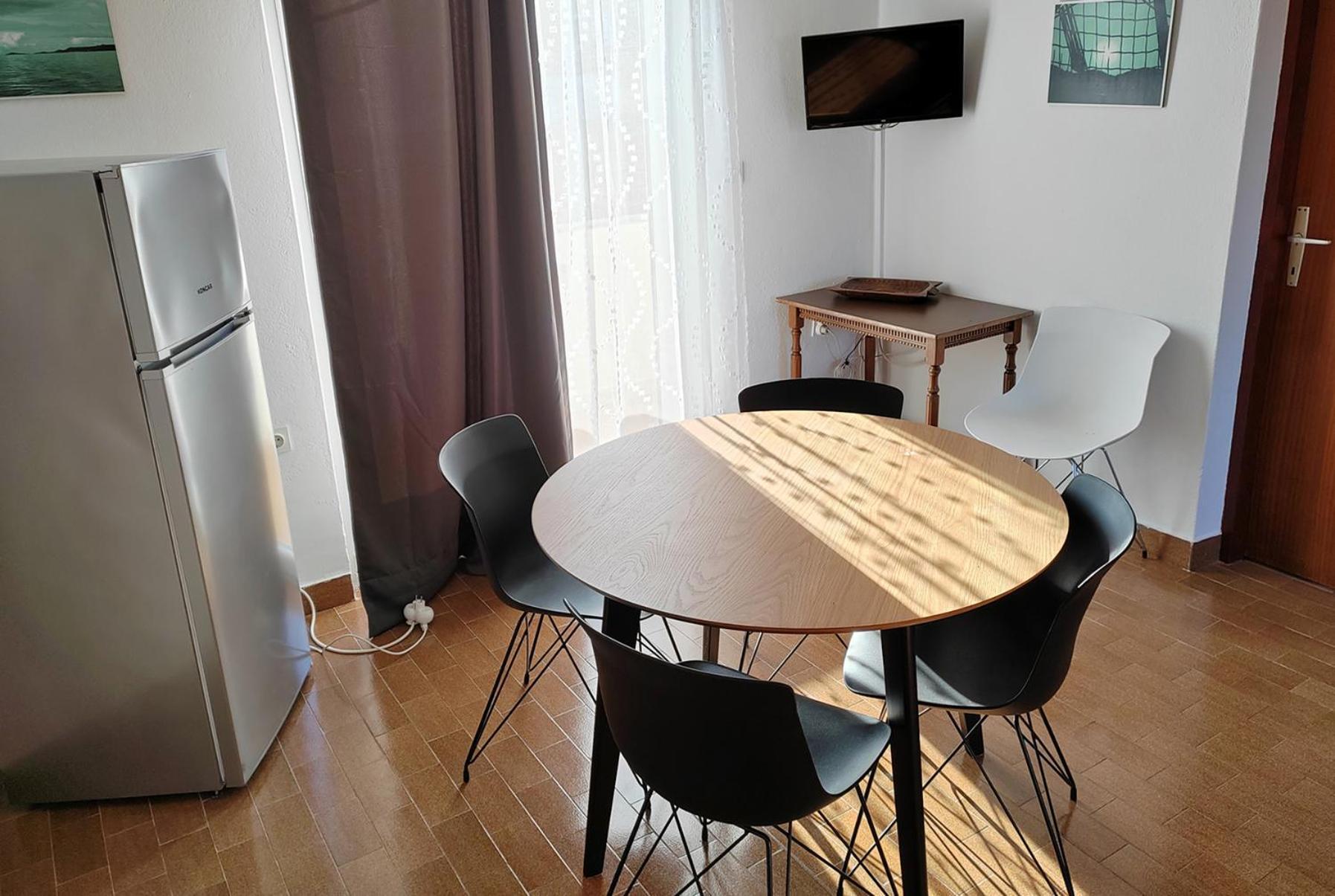 Apartments Lonic Kukljica Eksteriør bilde