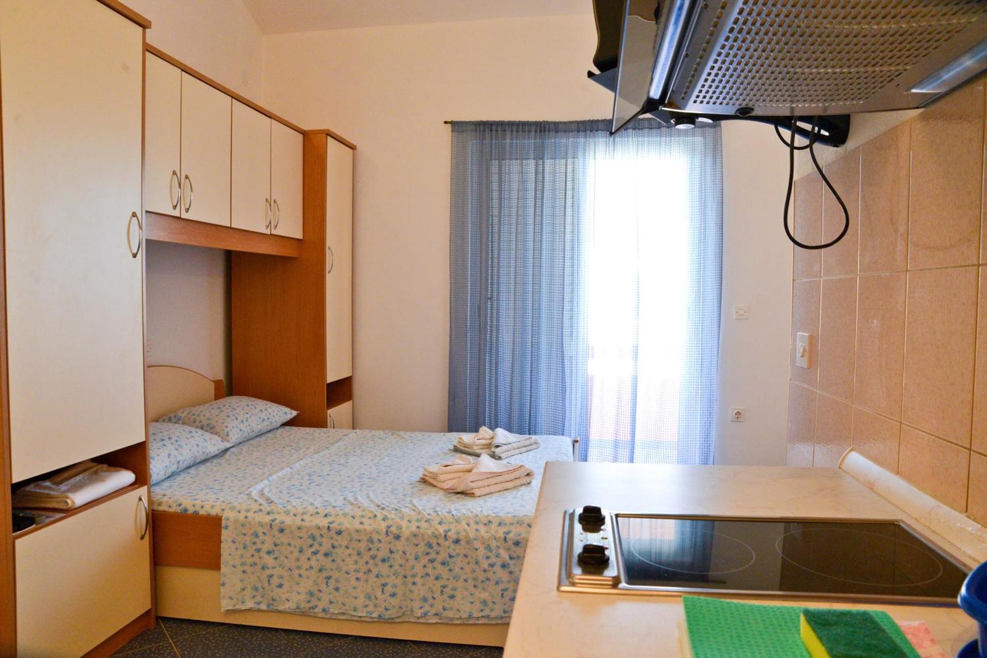 Apartments Lonic Kukljica Rom bilde