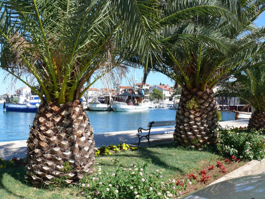 Apartments Lonic Kukljica Rom bilde